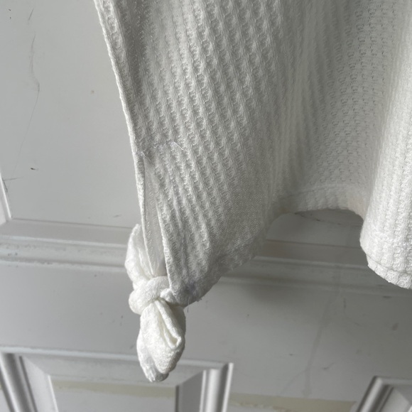 Cato Top - Picture 6 of 6